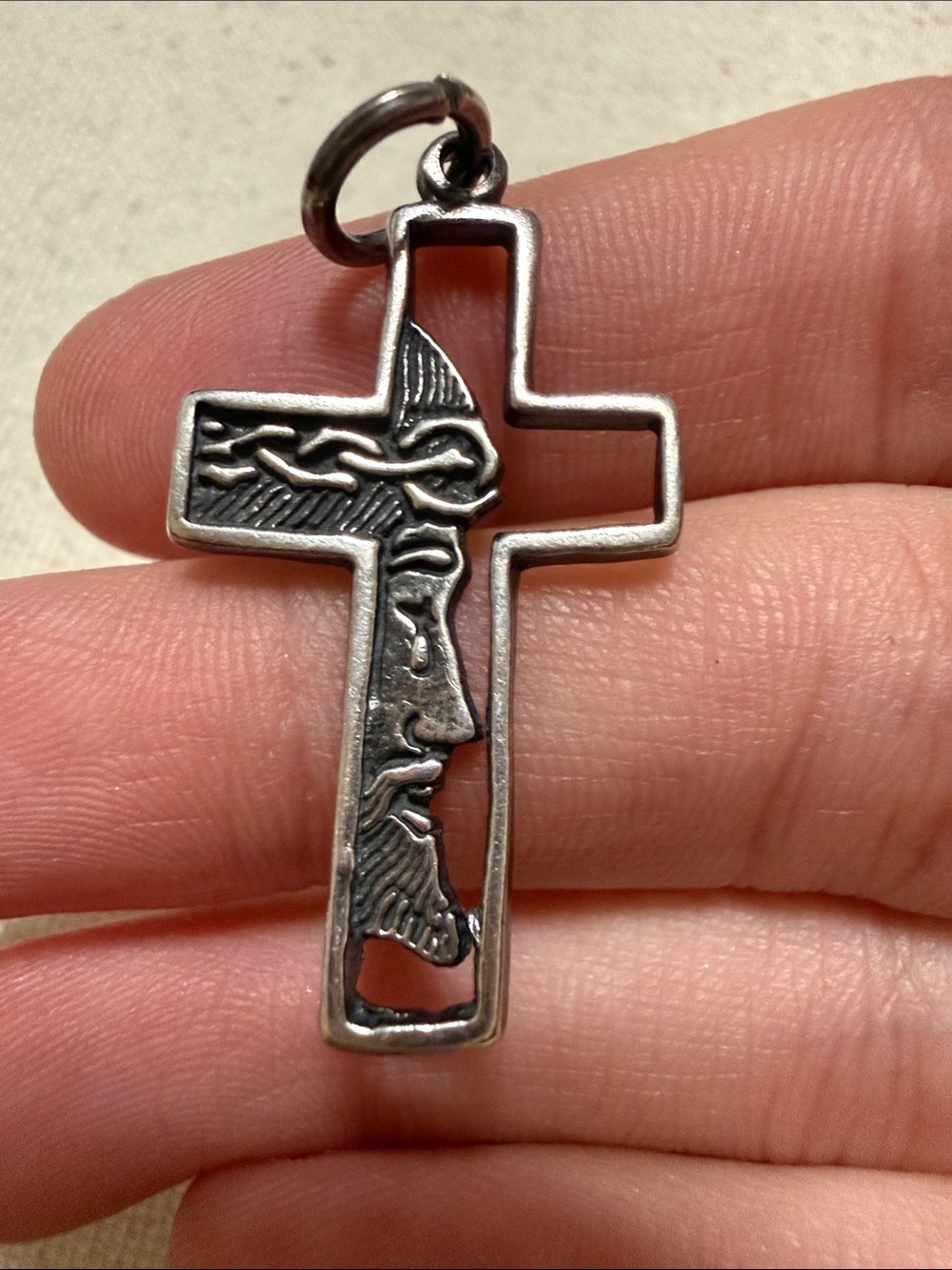 Sterling Silver 925 Cross Pendant with Jesus Profile